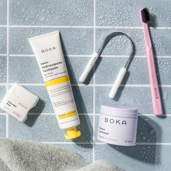 Tongue Scraper for Adults & Kids with Case - Stainless Steel Tongue Cleaner W/Linen Travel Pouch - Scrubber to Remove Tongue Buildup and Freshens Breath (Pack of 1)